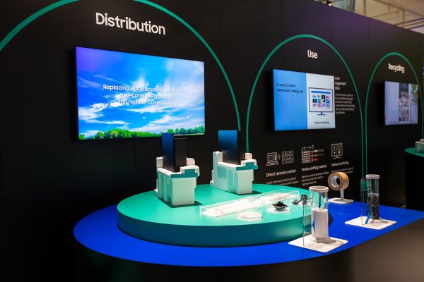 Presentazione delle nuove procedure ecocompatibili applicate ai prodotti Digital Signage Samsung all'ISE 2023
