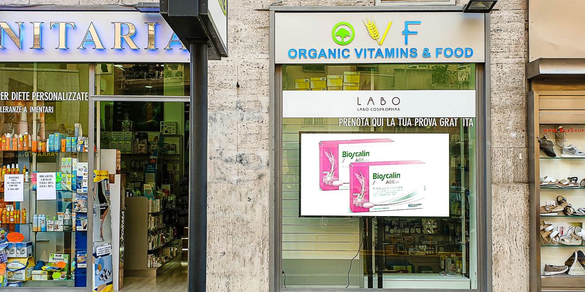 display signage vetrina farmacia 