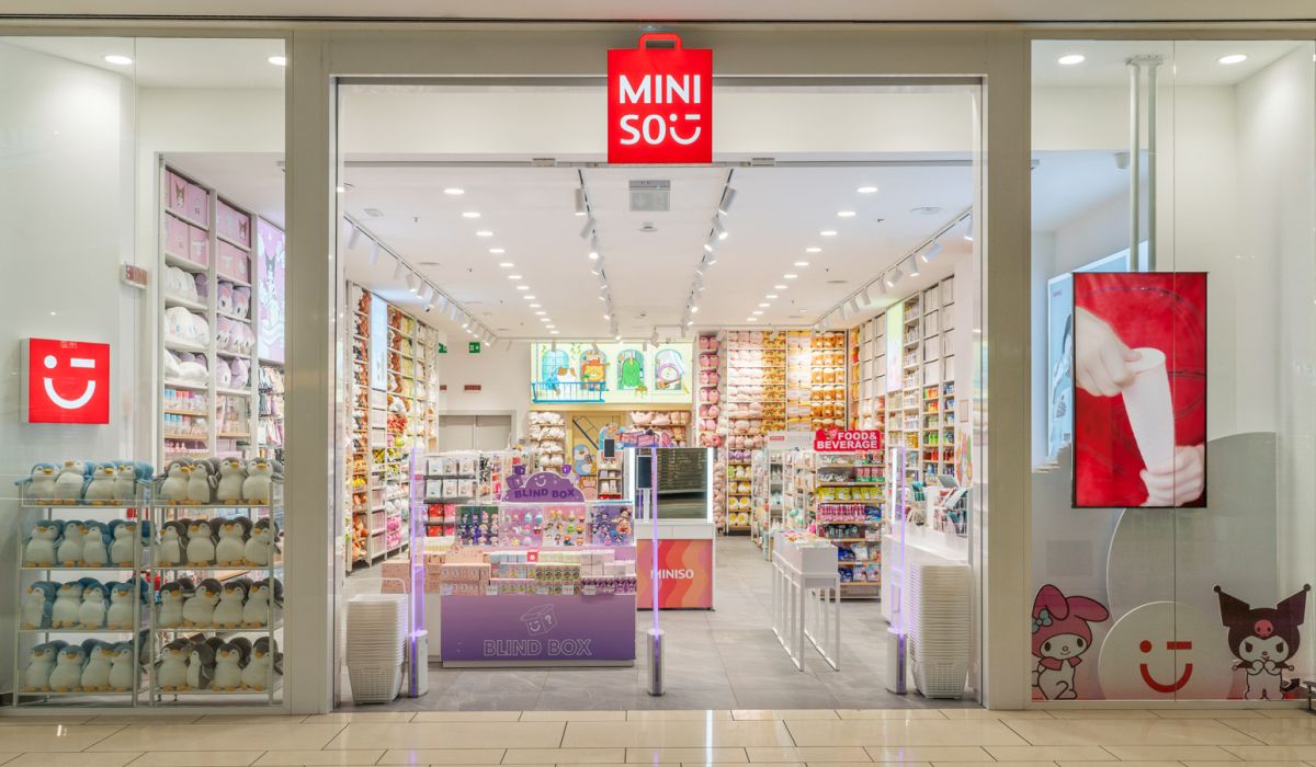 Miniso implementa il Digital Signage nel nuovo store del Centro Commerciale Porta di Roma 