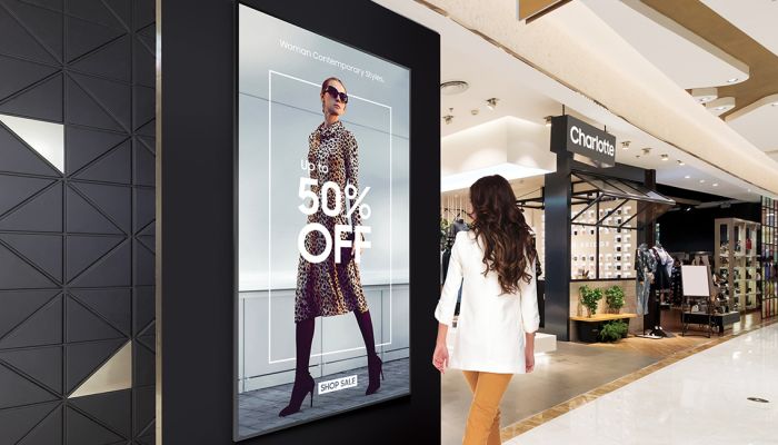 digital signage shopping